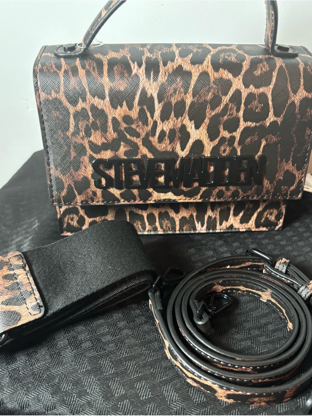 Steve Madden Leopard Print Card Holder Bag - Brown & Black